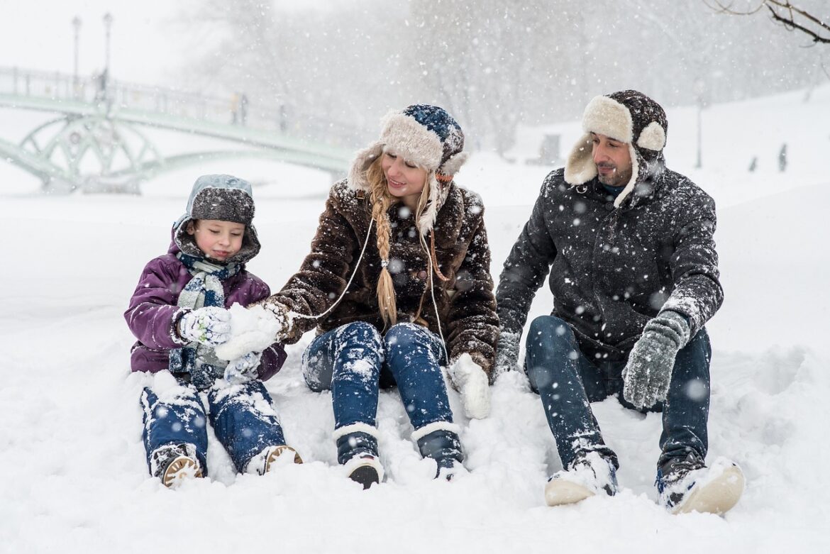 Where Can You See the Best Snowfall in India 2024? Bong Trekker